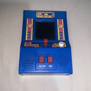 Ms. PAC-MAN mini retro arcade game